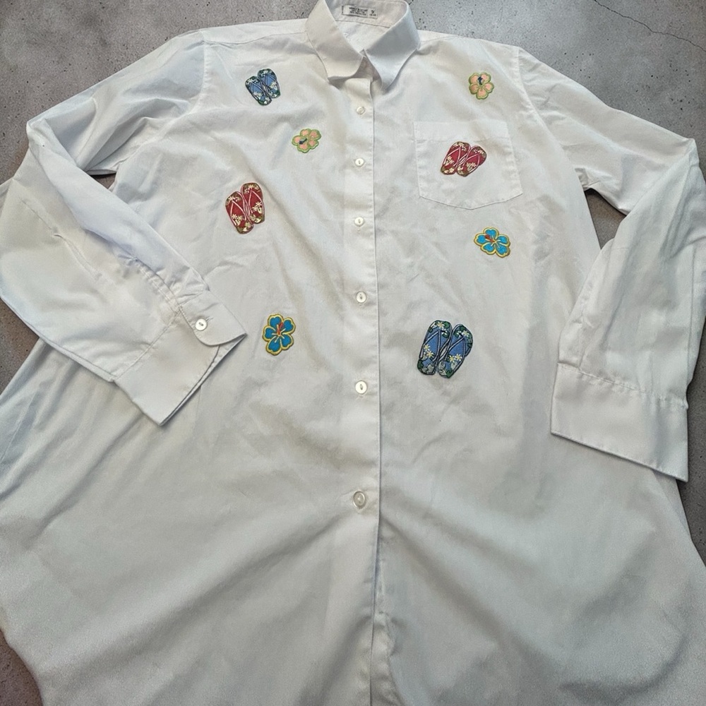 Infinity Raine White Button-Up Shirt with Multicolor Embroidered Accents 1X EUC - Picture 4 of 11